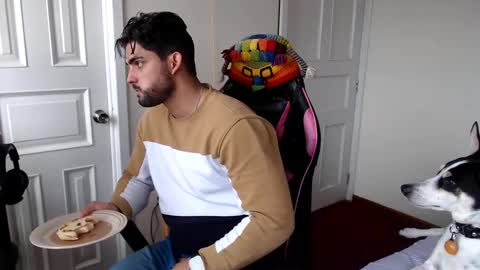 Snapshot of jackecuador chatting on September 13, 2025, 5:57 pm Jack online show from September 13, 2025, 5:57 pm