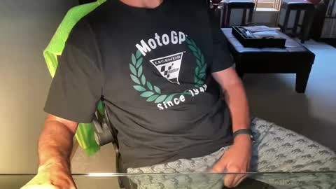 Snapshot of jacker65 chatting on October 4, 2025, 3:32 pm jacker65 online show from October 4, 2025, 3:32 pm