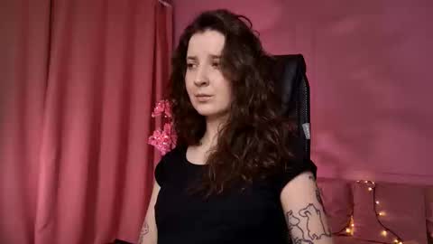 Snapshot of jackiebard chatting on September 9, 2025, 1:10 pm Jackie Byrd online show from September 9, 2025, 1:10 pm