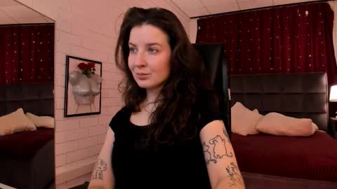 Snapshot of jackiebard chatting on October 13, 2025, 1:11 pm Jackie Byrd online show from October 13, 2025, 1:11 pm