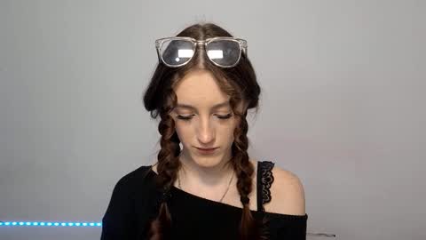 Lisa online show from January 8, 2026, 1:02 pm