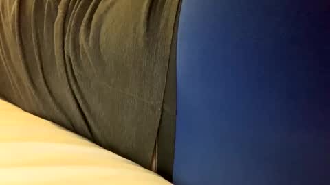 JKs Room online show from January 21, 2025, 6:33 am