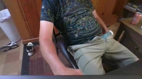 Snapshot of jackoak69 chatting on September 15, 2025, 1:27 am jackoak69 online show from September 15, 2025, 1:27 am