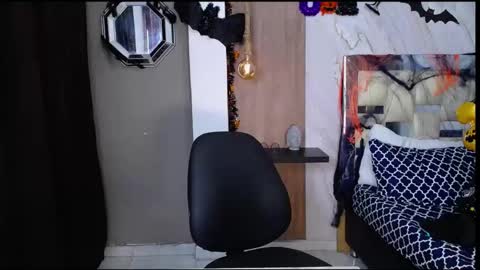 JAKSON online show from October 22, 2025, 6:18 pm