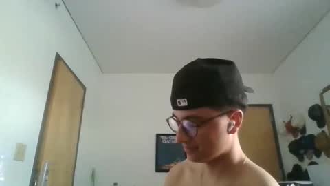 Snapshot of jackstrongof chatting on May 28, 2026, 11:57 pm ImZacharyTyler online show from May 28, 2026, 11:57 pm