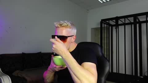 JACOB DEVON online show from September 10, 2025, 5:40 am