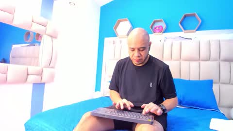 Snapshot of jacob_garcia_ chatting on November 25, 2025, 12:05 pm jacob_garcia_ online show from November 25, 2025, 12:05 pm