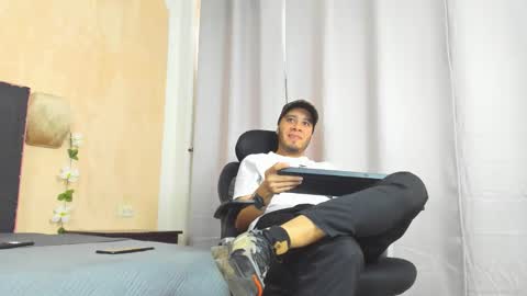 Jacob online show from February 6, 2025, 8:13 pm