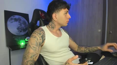 jacobb116 online show from November 21, 2025, 1:26 am