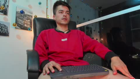 JACOB STONES online show from December 19, 2024, 6:12 am