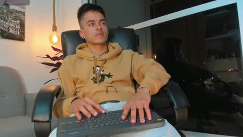 JACOB STONES online show from February 11, 2025, 4:55 am