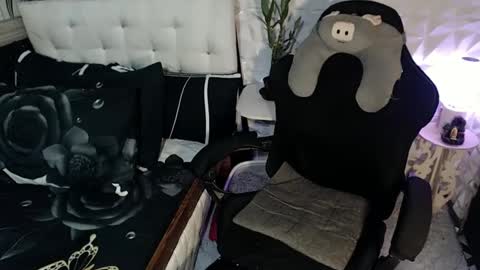 Snapshot of jacque_cole chatting on February 27, 2025, 9:47 pm Jacque online show from February 27, 2025, 9:47 pm