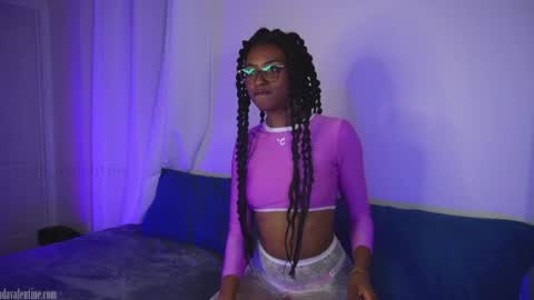 Snapshot of jada_valentine chatting on October 3, 2025, 5:59 am Jada online show from October 3, 2025, 5:59 am