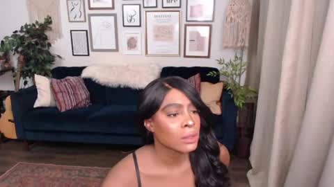 Jade online show from January 30, 2025, 11:24 pm