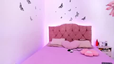   online show from October 21, 2025, 12:00 am