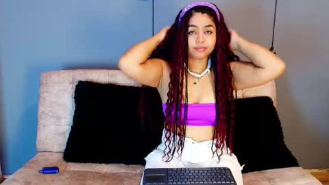  Jade Brunete  online show from October 8, 2025, 8:39 pm