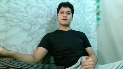 jade_halo online show from May 1, 2026, 12:26 am