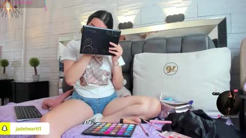  JADE  online show from October 30, 2025, 7:14 pm