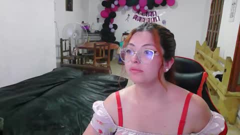 jade and jhon online show from November 30, 2025, 3:21 am