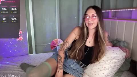 Jade Margot online show from November 10, 2025, 12:20 am