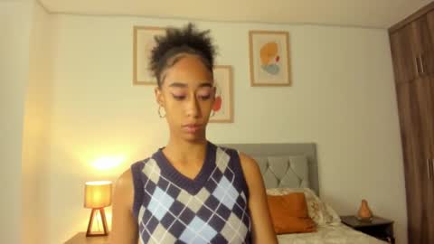 Jade smile online show from October 2, 2025, 3:19 pm