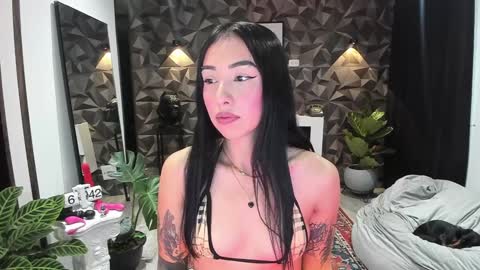 Snapshot of jade_porn chatting on January 27, 2025, 11:43 am Jade  independent model online show from January 27, 2025, 11:43 am