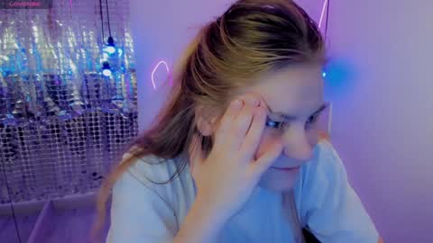 Jade online show from January 12, 2025, 7:31 pm