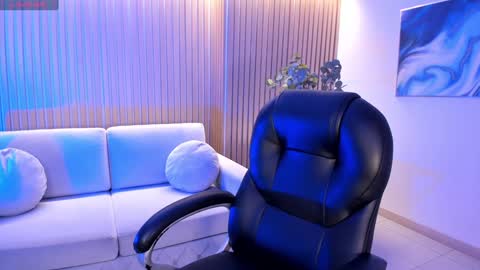 JADE EVANS online show from December 14, 2024, 6:09 pm