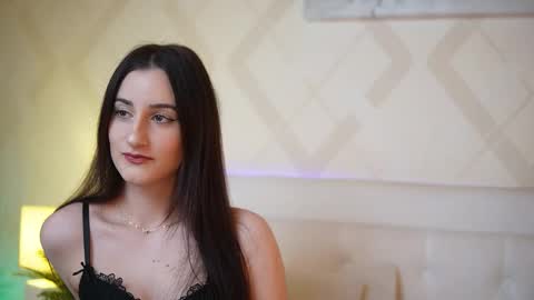  Jade  online show from November 23, 2025, 8:08 pm