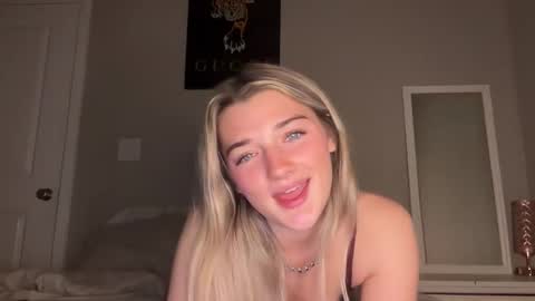 Jade james online show from March 10, 2026, 4:28 am