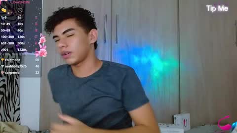 Snapshot of jaedasky_ chatting on December 11, 2024, 12:44 pm javi15 online show from December 11, 2024, 12:44 pm