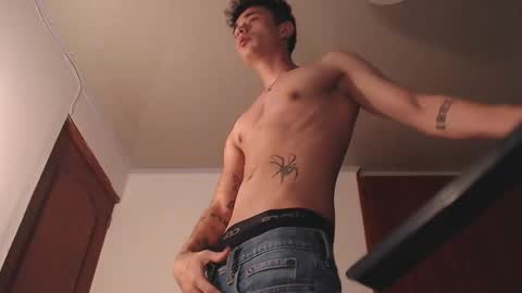 jaico_santos online show from November 22, 2025, 6:18 pm