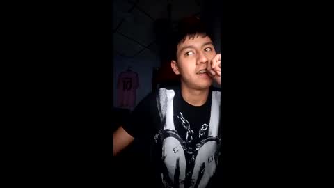 jaider_17 online show from January 15, 2026, 2:05 am