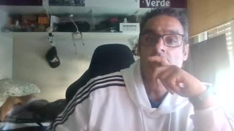 Snapshot of jaimellon26 chatting on January 7, 2026, 10:40 am jaimellon26 online show from January 7, 2026, 10:40 am