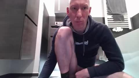 jak_81 online show from February 7, 2026, 6:33 pm