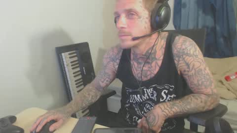 showingitoff online show from September 15, 2025, 5:29 am