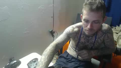 showingitoff online show from October 7, 2025, 2:53 am