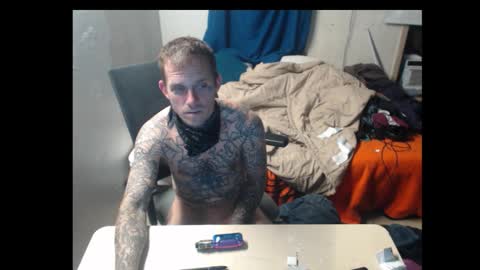 showingitoff online show from October 28, 2025, 5:55 am