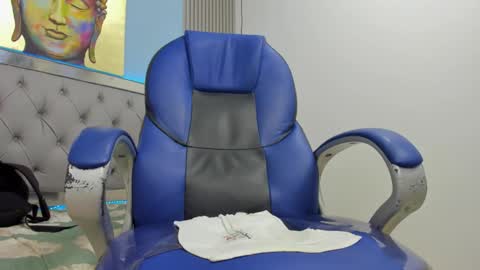 Snapshot of jake_evanss_ chatting on October 14, 2025, 8:15 am JAKE online show from October 14, 2025, 8:15 am