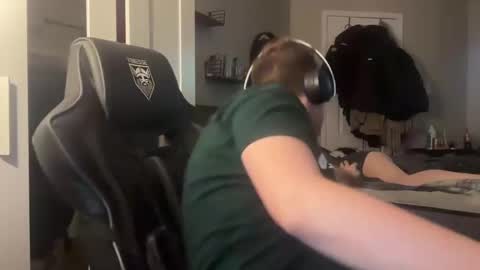 jake_jackson1 online show from February 5, 2025, 7:18 am