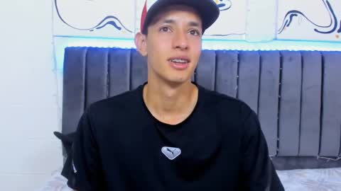 Hi guys im new 3 online show from February 12, 2025, 5:37 pm