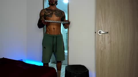 Snapshot of jakee_brown chatting on February 4, 2025, 2:49 am Santiago online show from February 4, 2025, 2:49 am