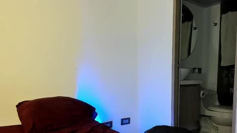 Snapshot of jakee_brown chatting on February 5, 2025, 7:18 am Santiago online show from February 5, 2025, 7:18 am