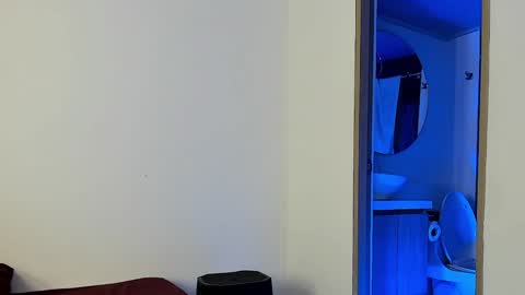 Snapshot of jakee_brown chatting on February 8, 2025, 10:39 am Santiago online show from February 8, 2025, 10:39 am