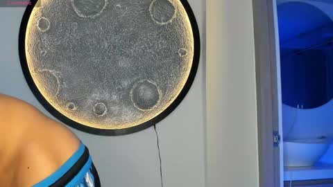 Snapshot of jakee_brown chatting on November 12, 2025, 12:55 am Santiago online show from November 12, 2025, 12:55 am