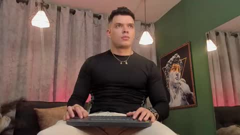 Snapshot of jakee_tyler chatting on February 6, 2026, 9:18 pm Jake Tyler online show from February 6, 2026, 9:18 pm