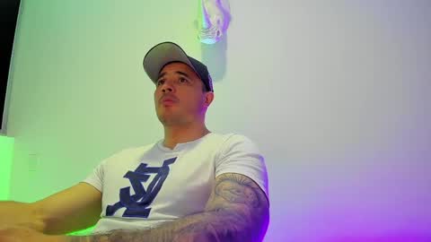 jakestone_1 online show from April 6, 2026, 8:43 pm