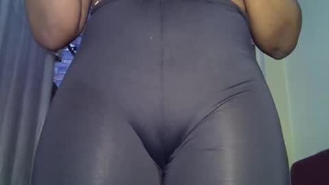 jalia12 online show from June 8, 2026, 10:21 pm