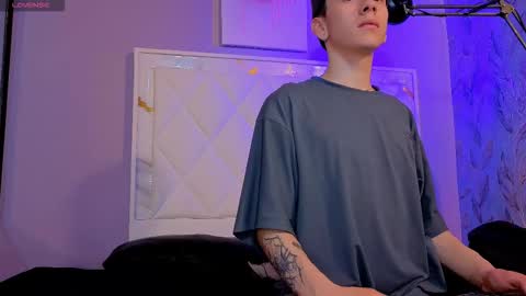 james_adamss_ online show from March 1, 2026, 2:57 am