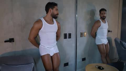 James Axel online show from November 9, 2025, 2:48 pm